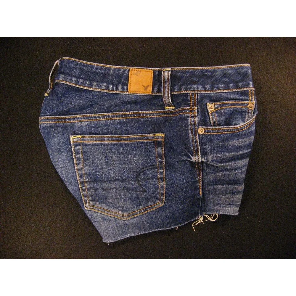 American Eagle Womens CUTOFF JEAN SHORTS Low Rise 2 Blue Slouchy - Picture 3 of 8